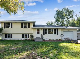 11025 President Dr NE, Blaine, MN 55434