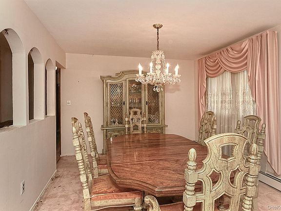 5th image of 1699 Meadowbrook Road