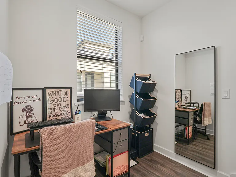 1813 Park Ave #106 — Photo 13