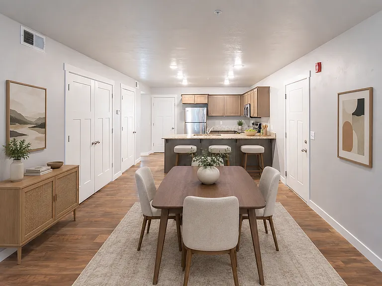 District at Valley Station in Heber — Photo 5