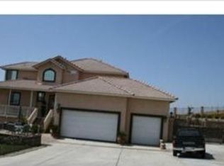 13946 Harvey Ln, Riverside, CA 92503