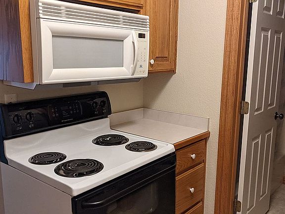 Apartment Kitchen