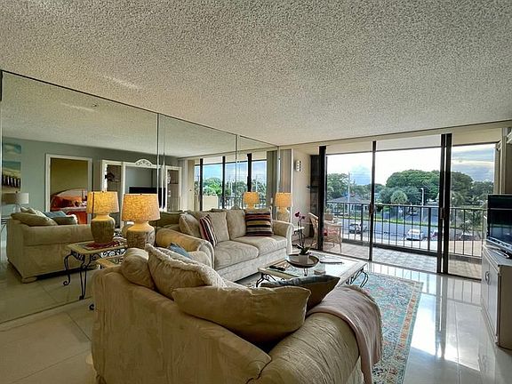 5th image of 5600 N Flagler Dr #203