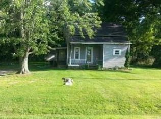 5712 Round Lake Rd, Laingsburg, MI 48848