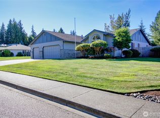 315 Lilac Dr, Mount Vernon, WA