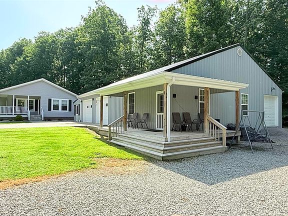 3rd image of 125 Dudgen Ln