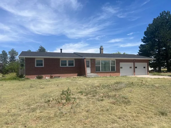 2241 Walnut Ave, Goodland, KS 67735