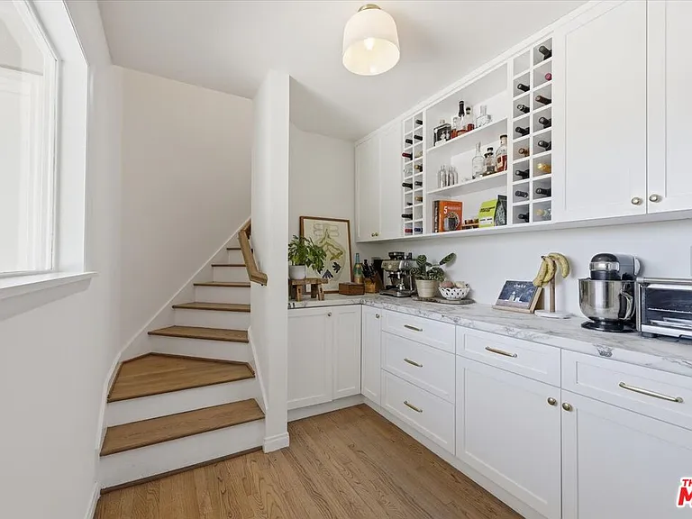 3240 Tilden Ave — Photo 23