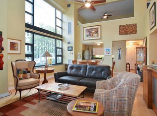 401 E Ontario St APT 207, Chicago, IL 60611