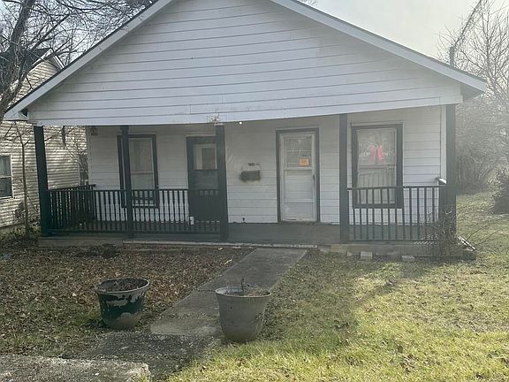 2nd image of 1002 Race St