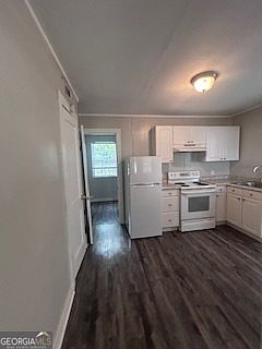 2nd image of 104 W Stable Aly #11