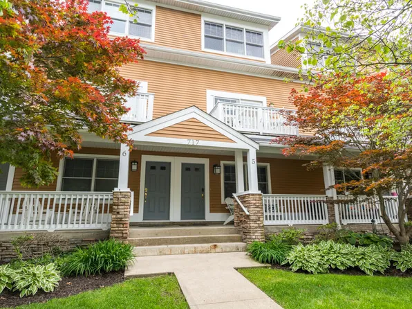 717 Water St #5, Saugatuck, MI 49453