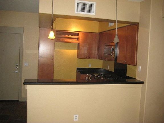 3rd image of 24507 Town Ctr APT 7218