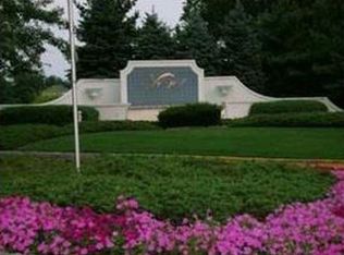 322 Waterford Dr, Edison, NJ 08817