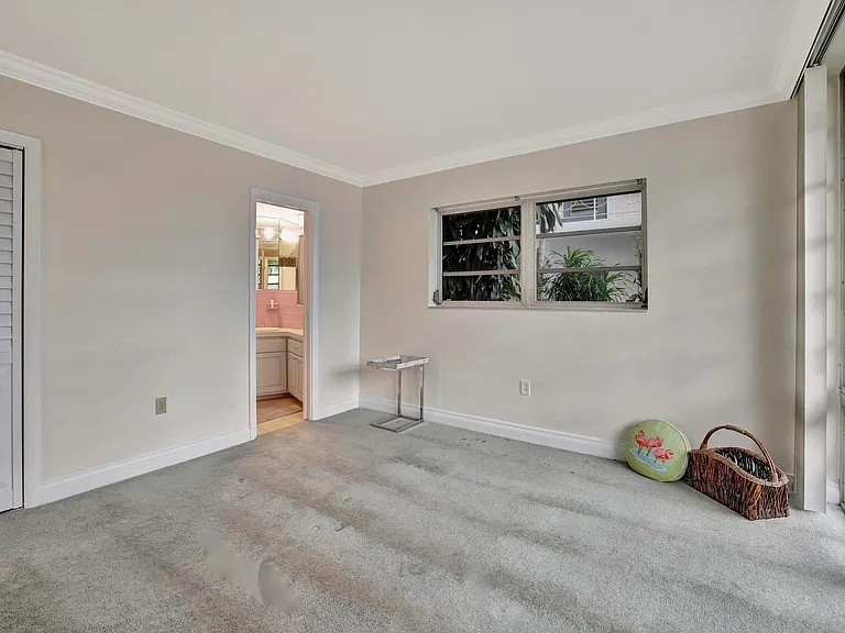 2727 Yacht Club Blvd #2A — Photo 31