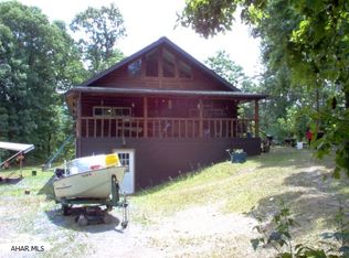 243 Swinging Bridge Rd, Hollidaysburg, PA 16648