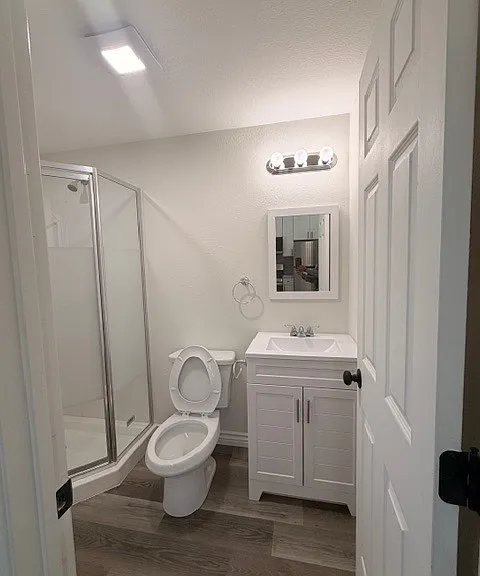 2117 E Division St — Photo 20