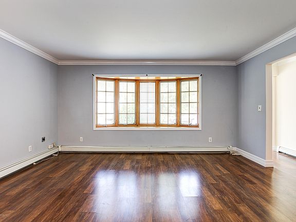 5th image of 150 Jumel St
