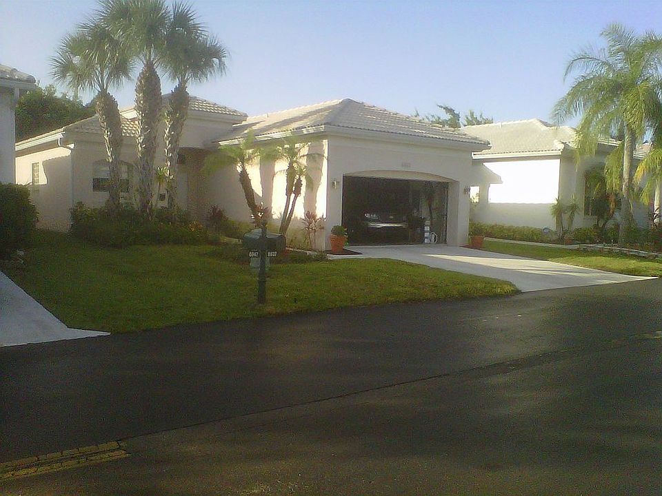 1st image of 6937 NW 32nd St