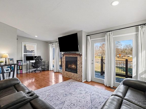 5th image of 3371 Old Kawkawlin Rd