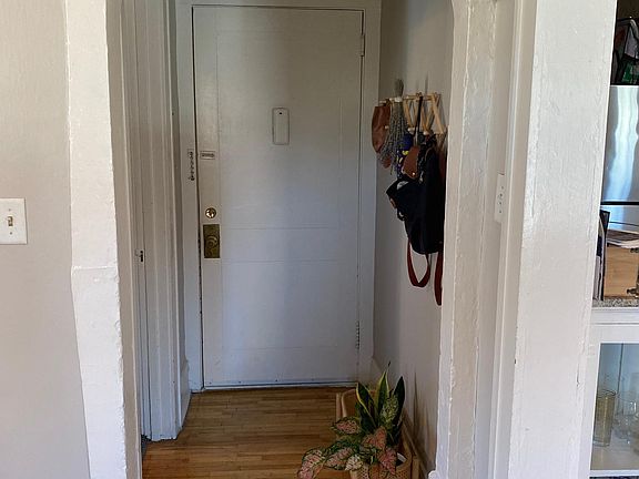3rd image of 1125 W 28th St #104