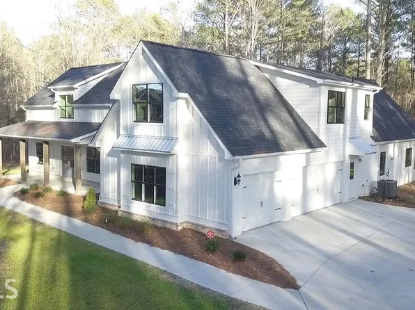 152 Carson Rd, Brooks, GA 30205