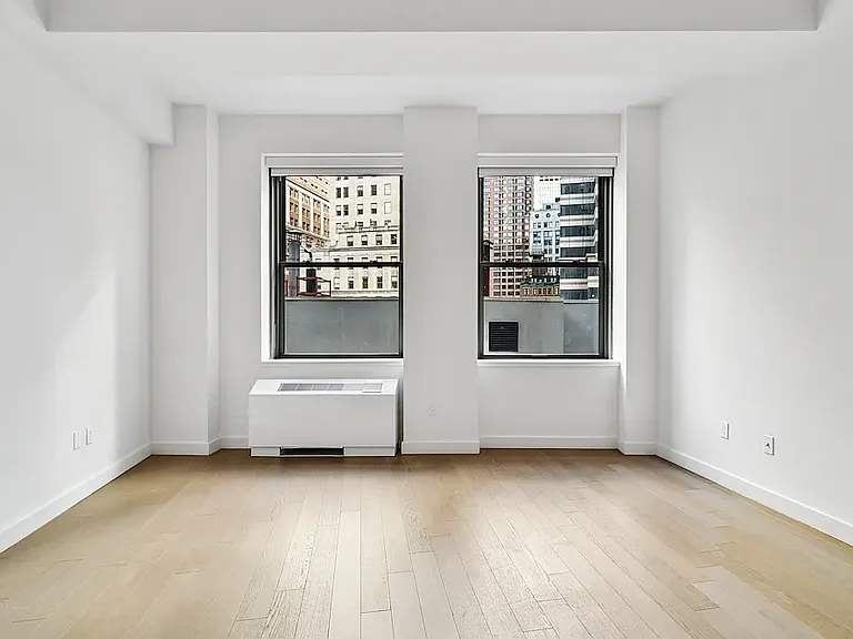 20 Exchange Pl #20X1606 — Photo 2