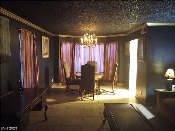 5th image of 900 Coral Isle Way