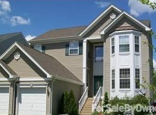 75 Seneca Ln, Bordentown, NJ 08505