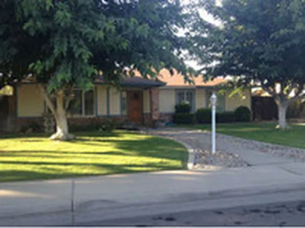 420 W Houston St, Coalinga, CA 93210