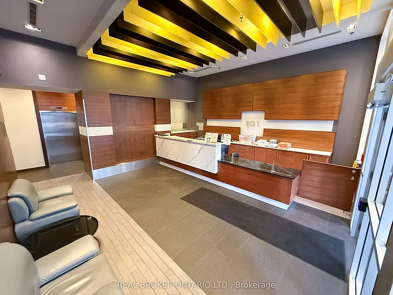 70 Town Centre Ct #511 — Photo 16