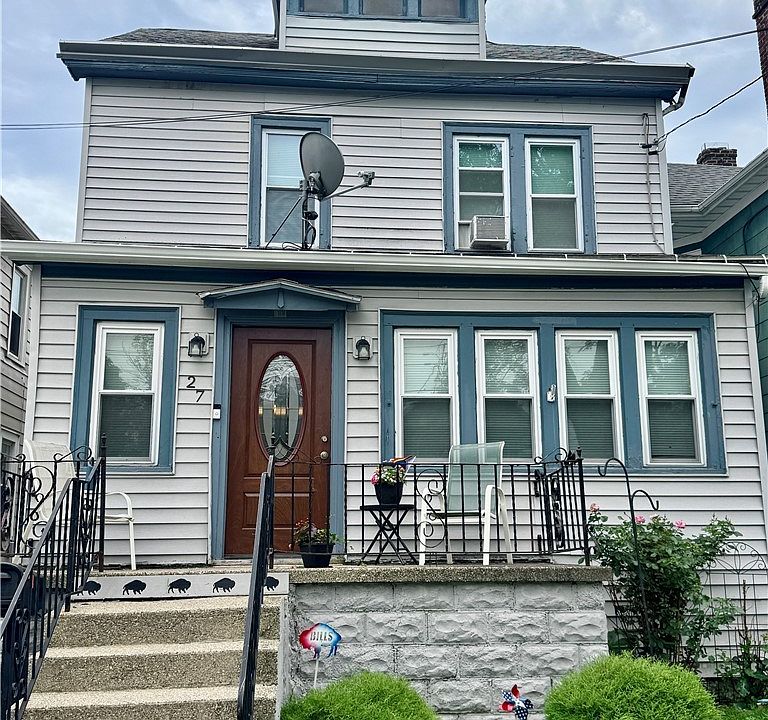1st image of 27 Salem St