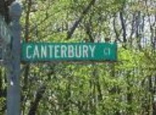 204 Canterbury Ct, New Lenox, IL 60451