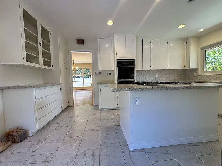 3722 Del Mar Ave — Photo 16