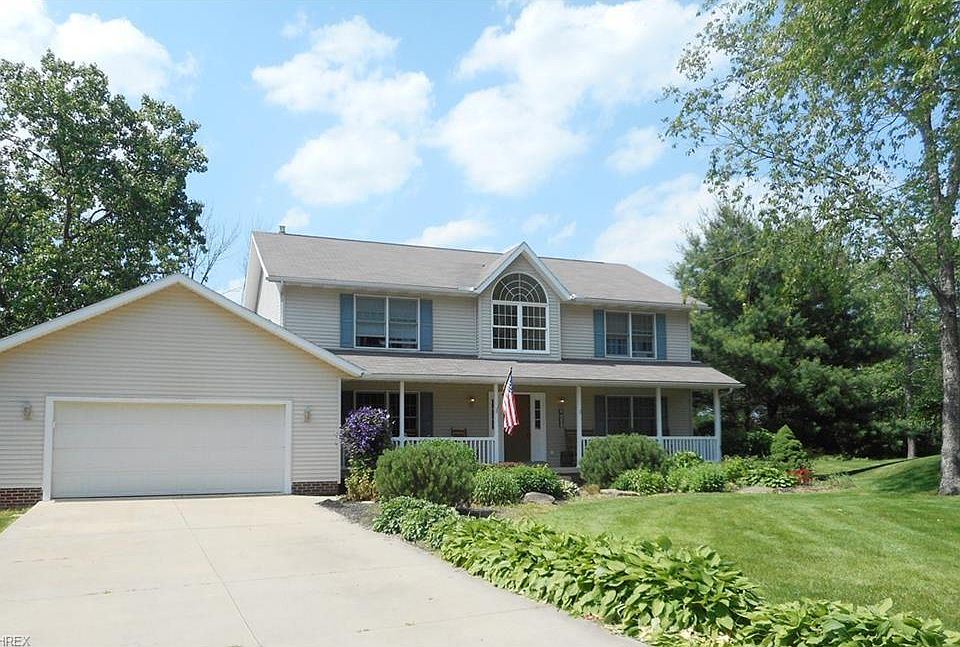 1st image of 67 Cedar Woods Dr