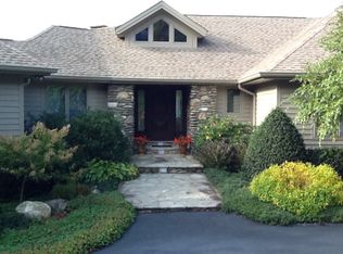445 W Green Hill Dr, Blowing Rock, NC 28605