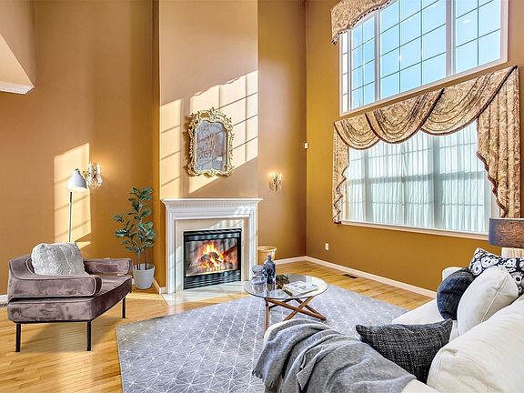 5th image of 28 Avery Ln #28