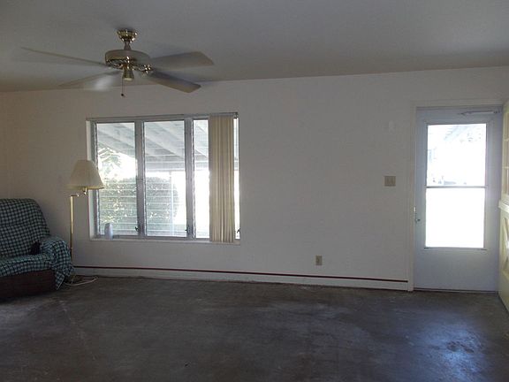 4th image of 3364 Housatonic Dr