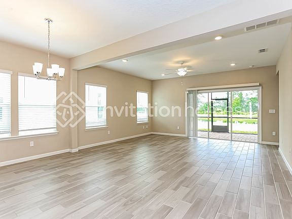 4th image of 9841 Lemon Grass Ln