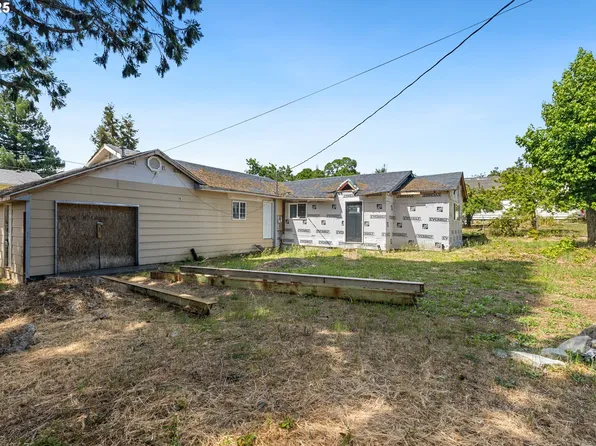 1532 SE Thompson St, Roseburg, OR 97470