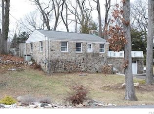27 Range Rd, Norwalk, CT 06853