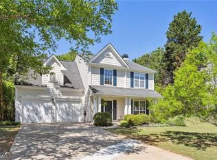 1097 Dalesford Dr, Alpharetta, GA 30004