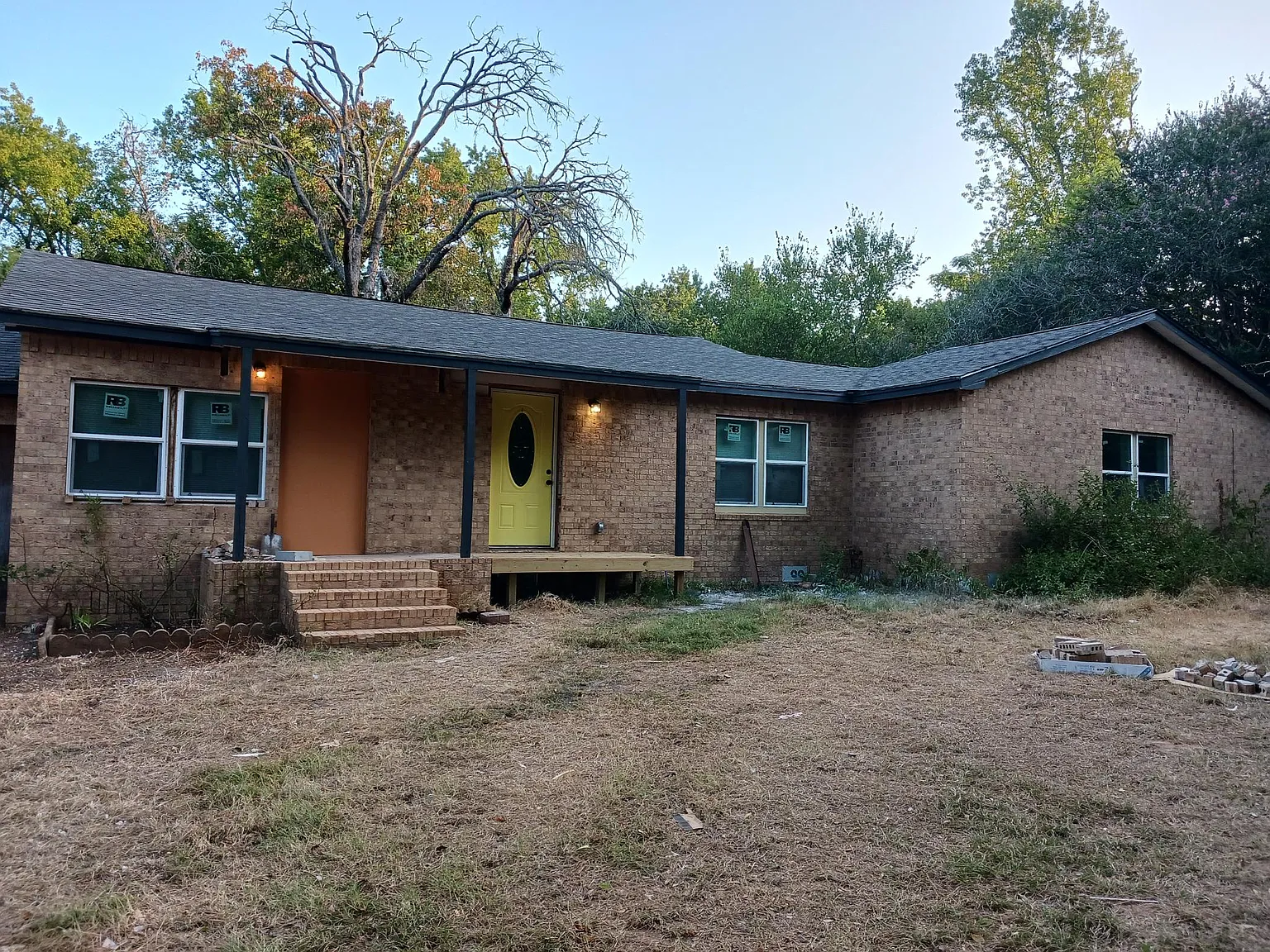 3 bed, 2.5 bath, 2065 sqft, $1,600 — Photo 4