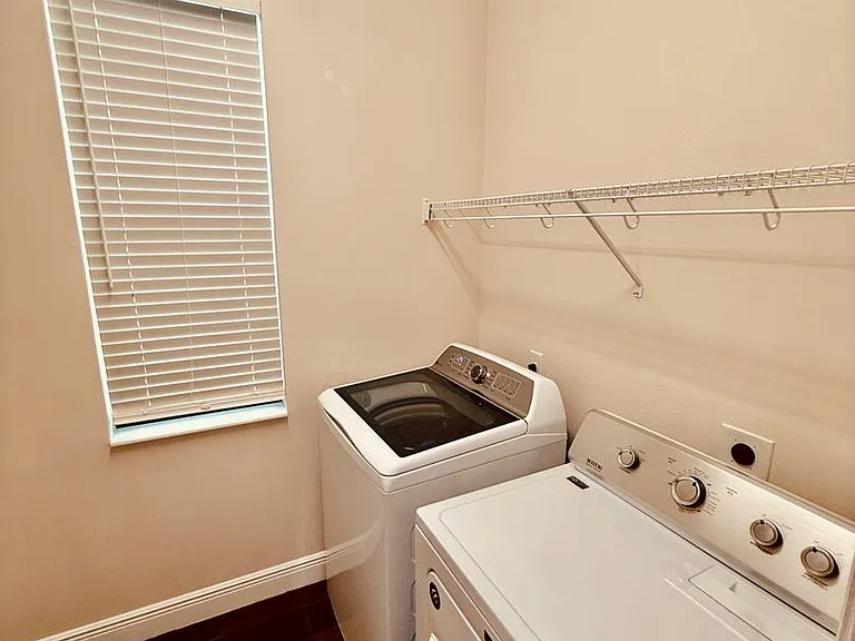 7594 Poulicny Ln — Photo 22