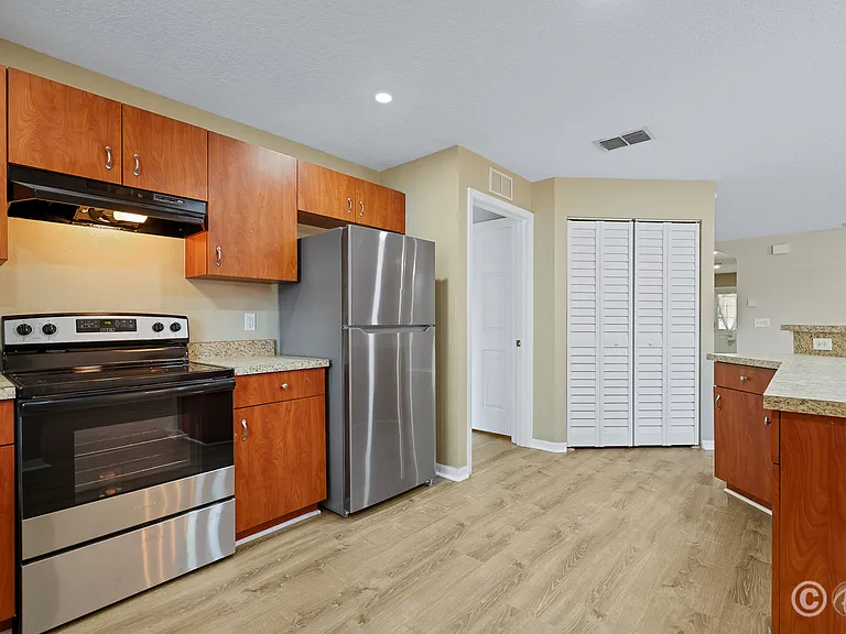2106 Pleasant View Ave — Photo 12