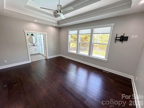 4th image of 3204 Millstone Creek Rd