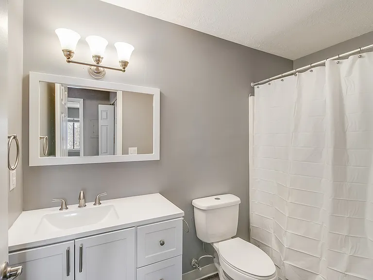 5500 Kaynorth Rd #17 — Photo 8
