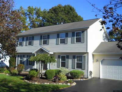 50 Ponderosa Dr, Halfmoon, NY, 12065