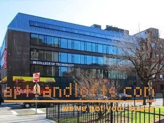 Rented by aptsandlofts.com | media 1