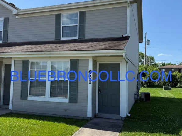 621 Willow Ln, 621 Willow Ln APT D, Peculiar, MO 64078